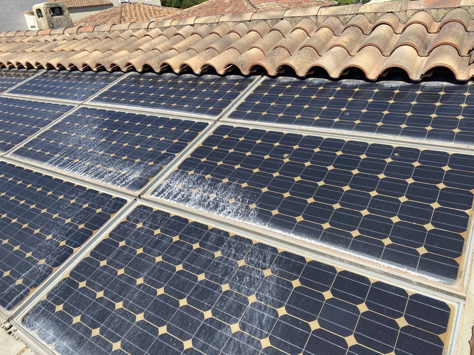 Nettoyage lavage panneaux solaire photovoltaique castelnau le lez montpellier hérault