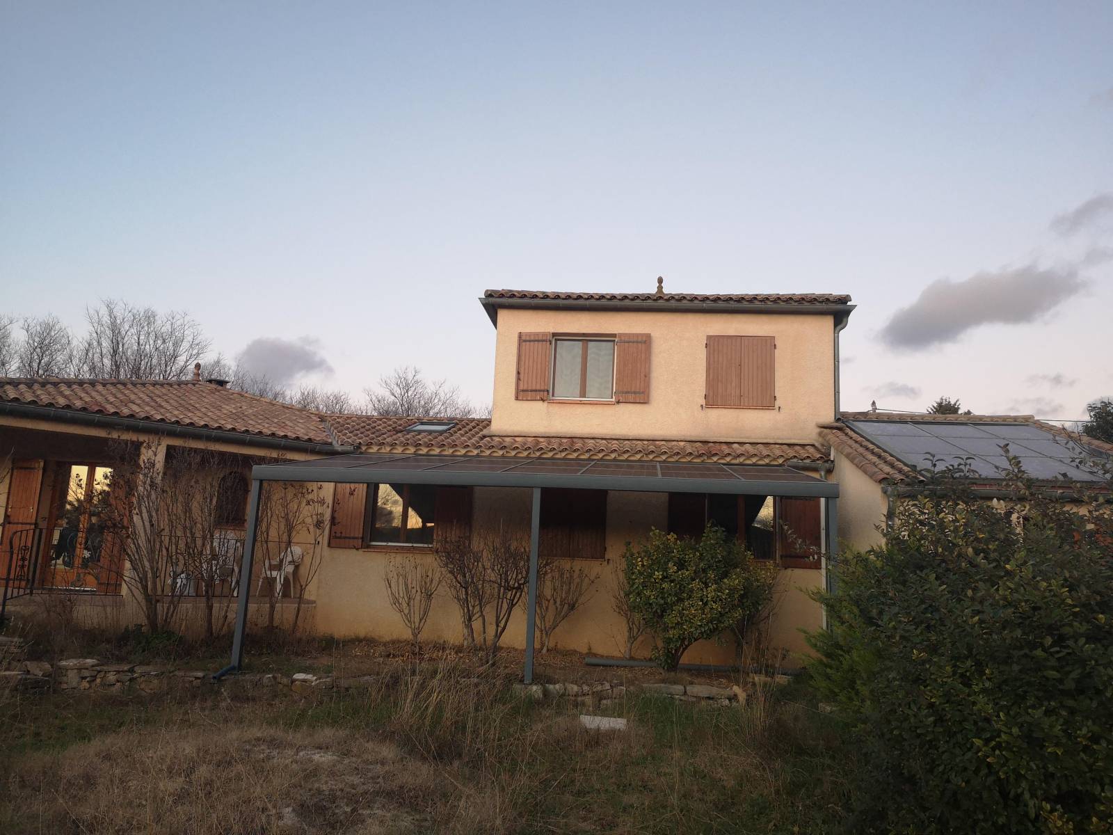 installer poser pergola photovoltaiques solaire bourgeois global vias agde herault gard ombriere