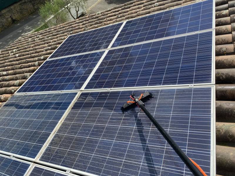 nettoyage lavage panneaux solaire photovoltaiques bourgeois nimes gard