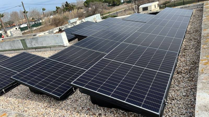 pose panneaux florensac solaire photovoltaiques toit terasse bac renusol hérault